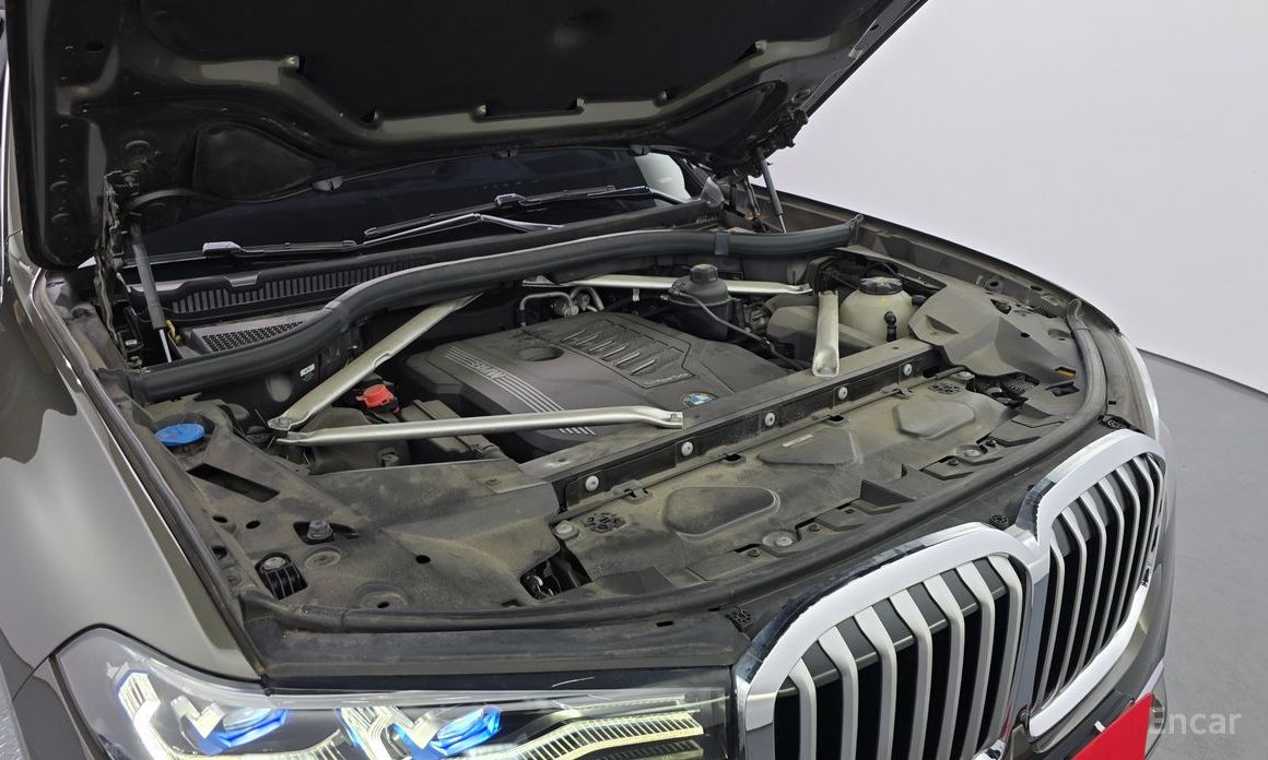 2022 BMW X7 I (G07) xDrive 40i Design Pure Excellence 7-Seater с пробегом 58 796 км