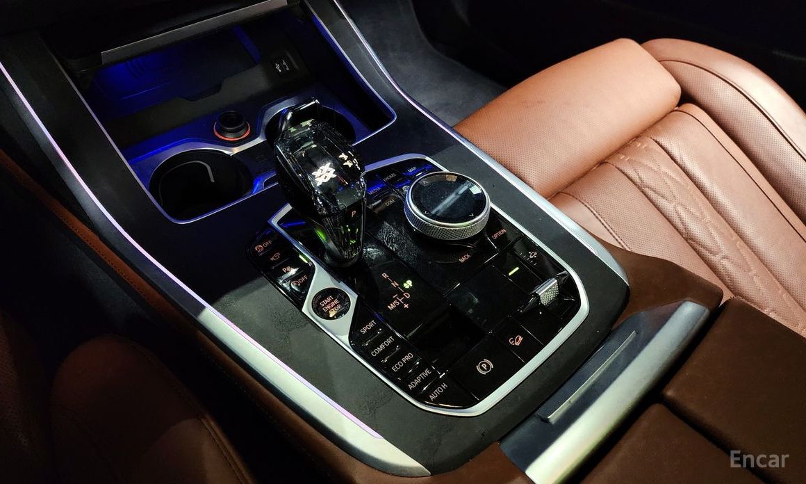 2022 BMW X7 I (G07) xDrive 40i Design Pure Excellence 6-Seater с пробегом 28 250 км