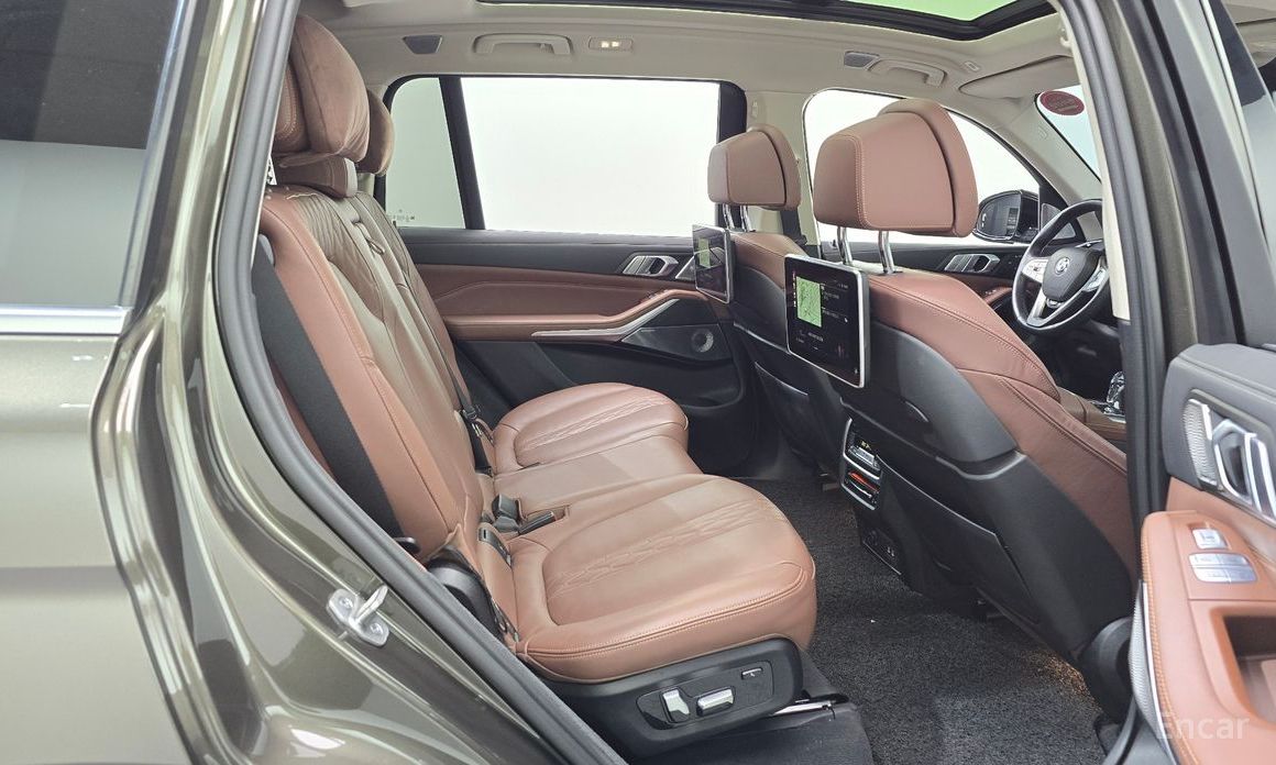 2022 BMW X7 I (G07) xDrive 40i Design Pure Excellence 7-Seater с пробегом 58 796 км