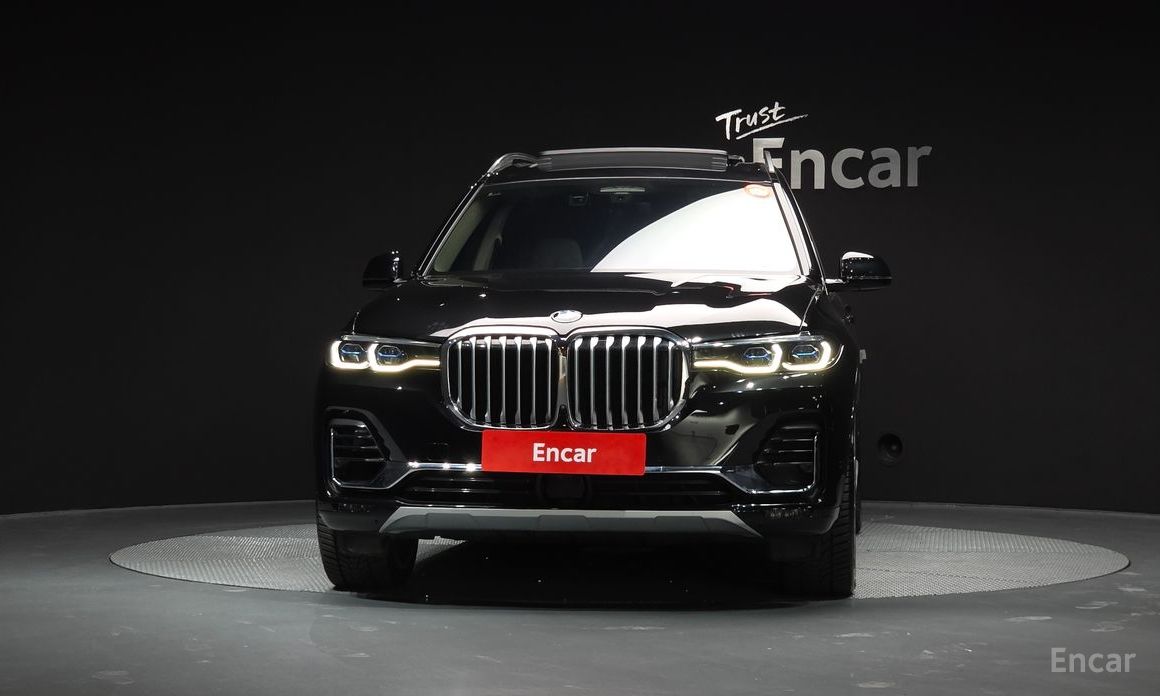 2022 BMW X7 I (G07) xDrive 40d Design Pure Excellence 6-Seater с пробегом 34 112 км