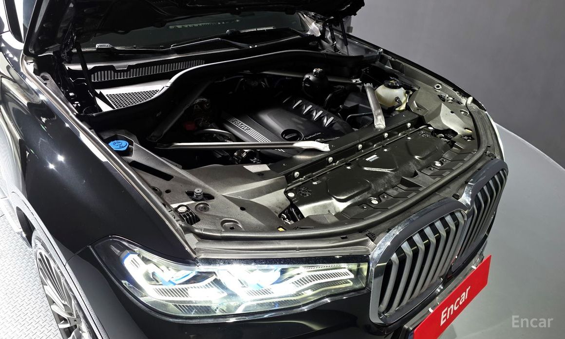 2022 BMW X7 I (G07) xDrive 40d Design Pure Excellence 6-Seater с пробегом 34 112 км
