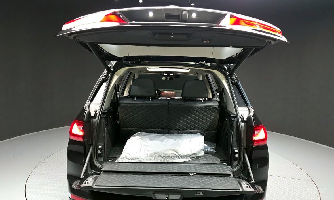 2022 BMW X7 I (G07) xDrive 40d Design Pure Excellence 6-Seater с пробегом 34 112 км