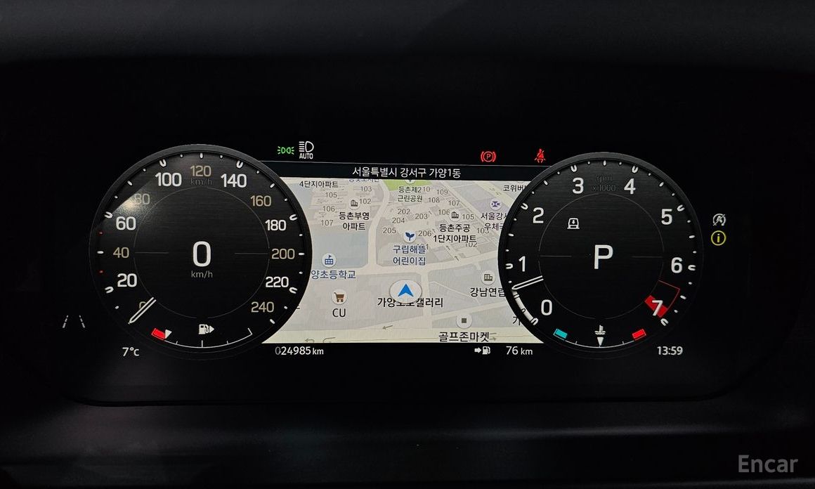 2023 Land Rover Defender II 130 P400 X-Dynamic HSE с пробегом 24 985 км