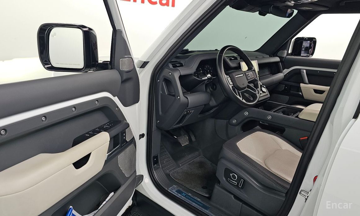 2023 Land Rover Defender II 130 P400 X-Dynamic HSE с пробегом 24 985 км