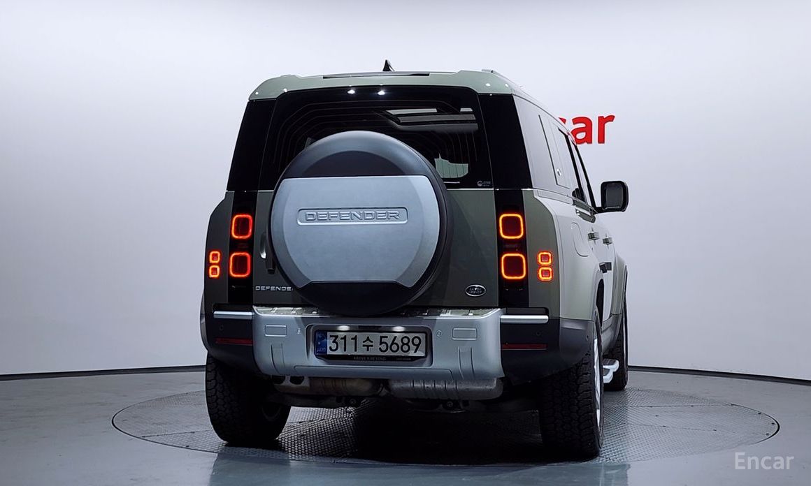 2022 Land Rover Defender II 110 D250 SE с пробегом 46 901 км