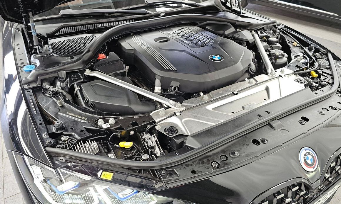 2022 BMW 4 серии G22, G23, G26 M440i xDrive Online Exclusive Convertible с пробегом 25 495 км