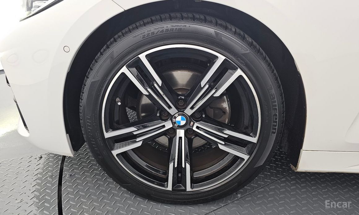 2021 BMW 4 серии G22, G23, G26 420i M Sport Convertible с пробегом 107 557 км