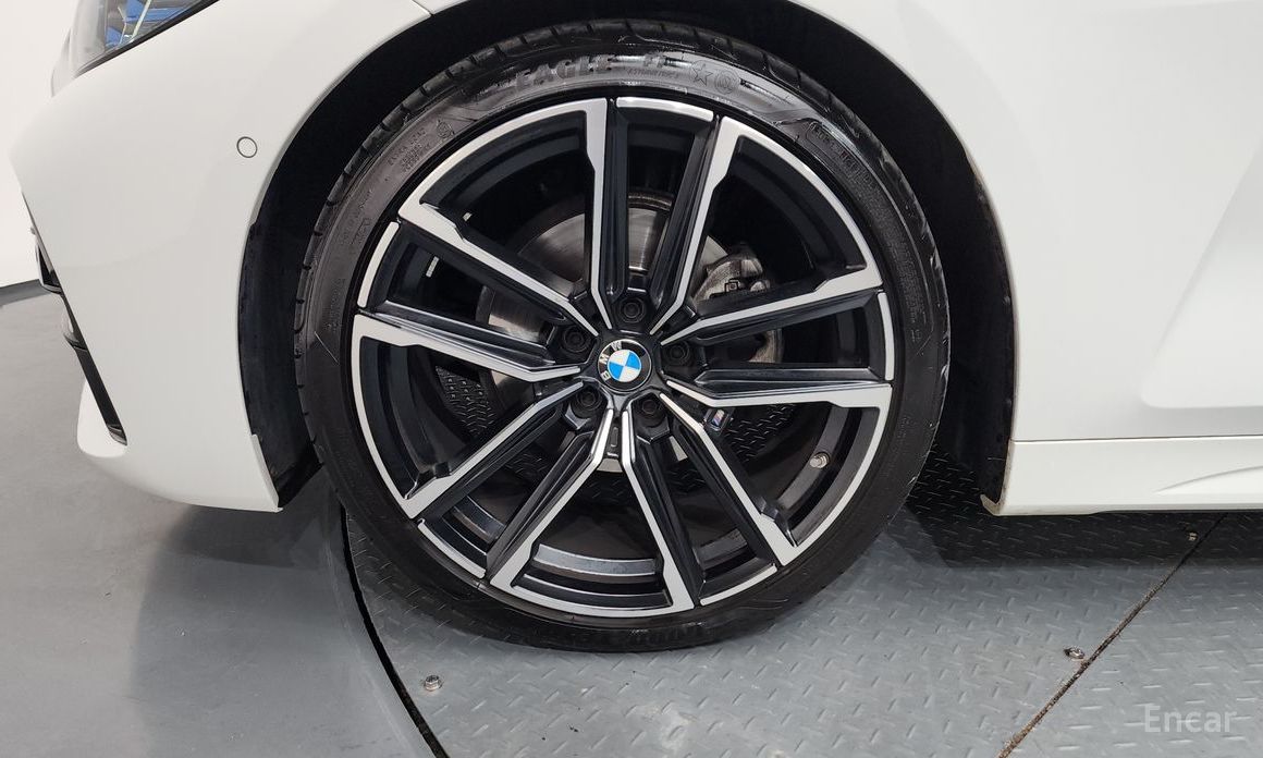 2023 BMW 4 серии G22, G23, G26 420i M Sport Convertible с пробегом 39 371 км