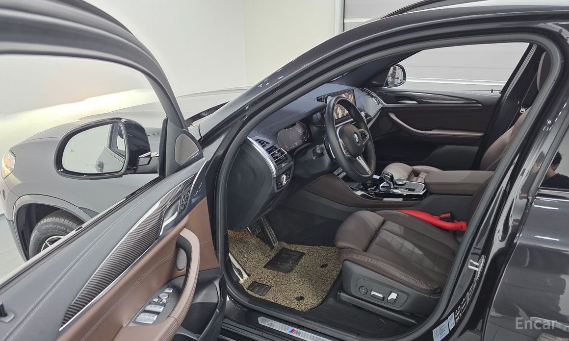 2023 BMW X4 II (G02) Рестайлинг xDrive20i M Sports Pro с пробегом 17 957 км