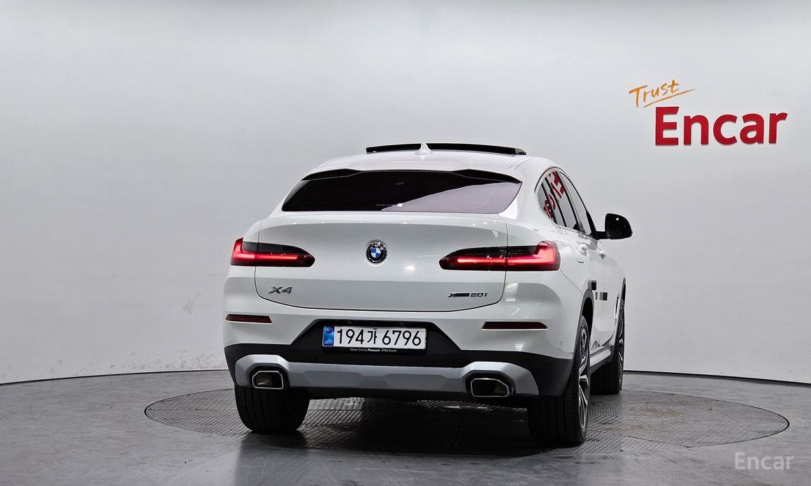 2025 BMW X4 II (G02) Рестайлинг xDrive20i xLine с пробегом 8 768 км
