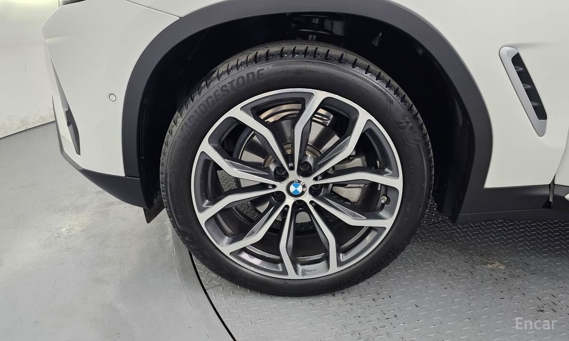 2025 BMW X4 II (G02) Рестайлинг xDrive20i xLine с пробегом 8 768 км