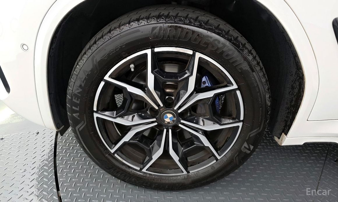2023 BMW X4 II (G02) Рестайлинг xDrive20i M Sport с пробегом 33 354 км