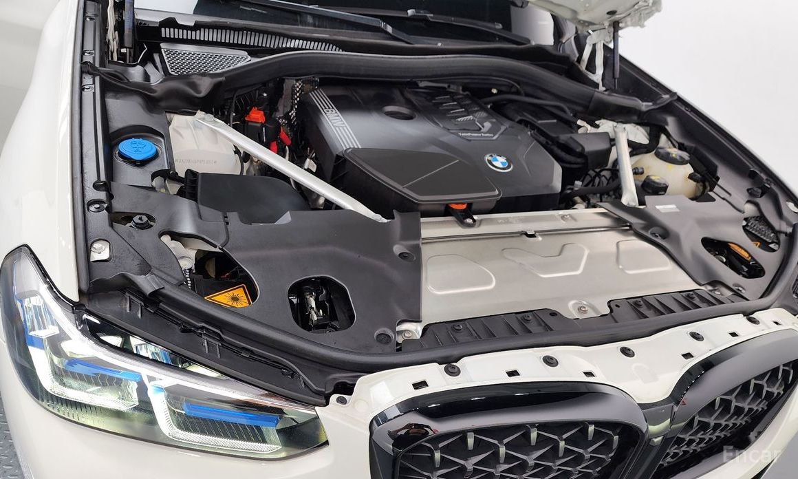 2023 BMW X4 II (G02) Рестайлинг xDrive20i M Sports Pro с пробегом 29 890 км