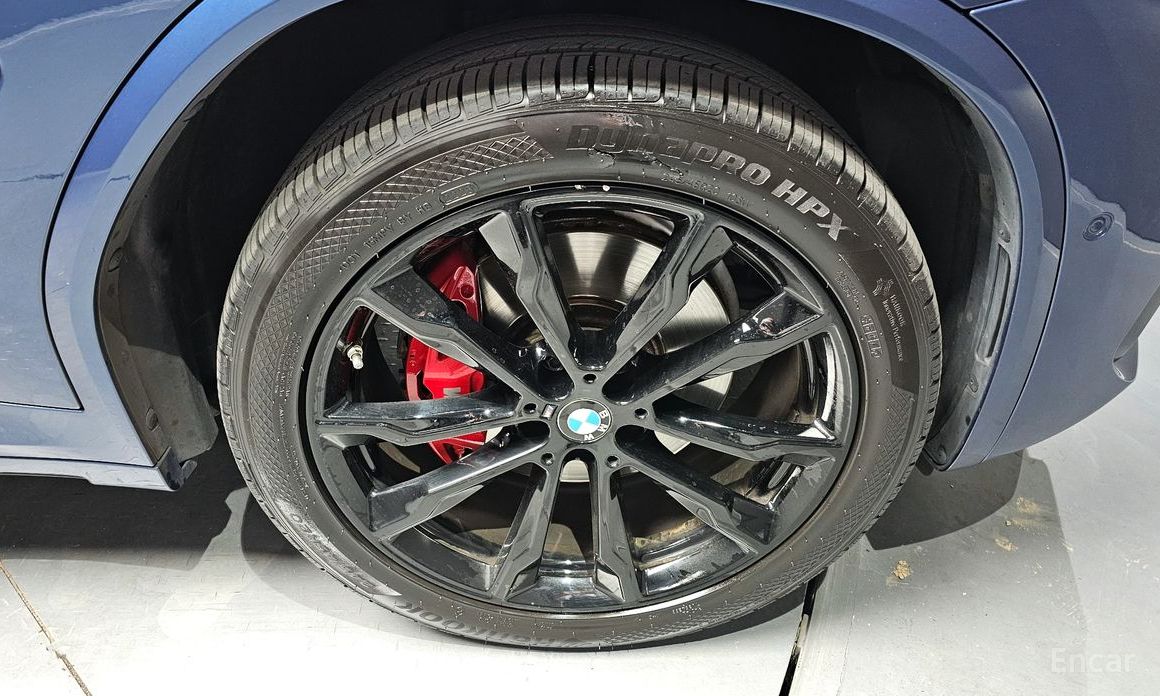 2023 BMW X4 II (G02) Рестайлинг xDrive20i M Sports Pro с пробегом 71 191 км