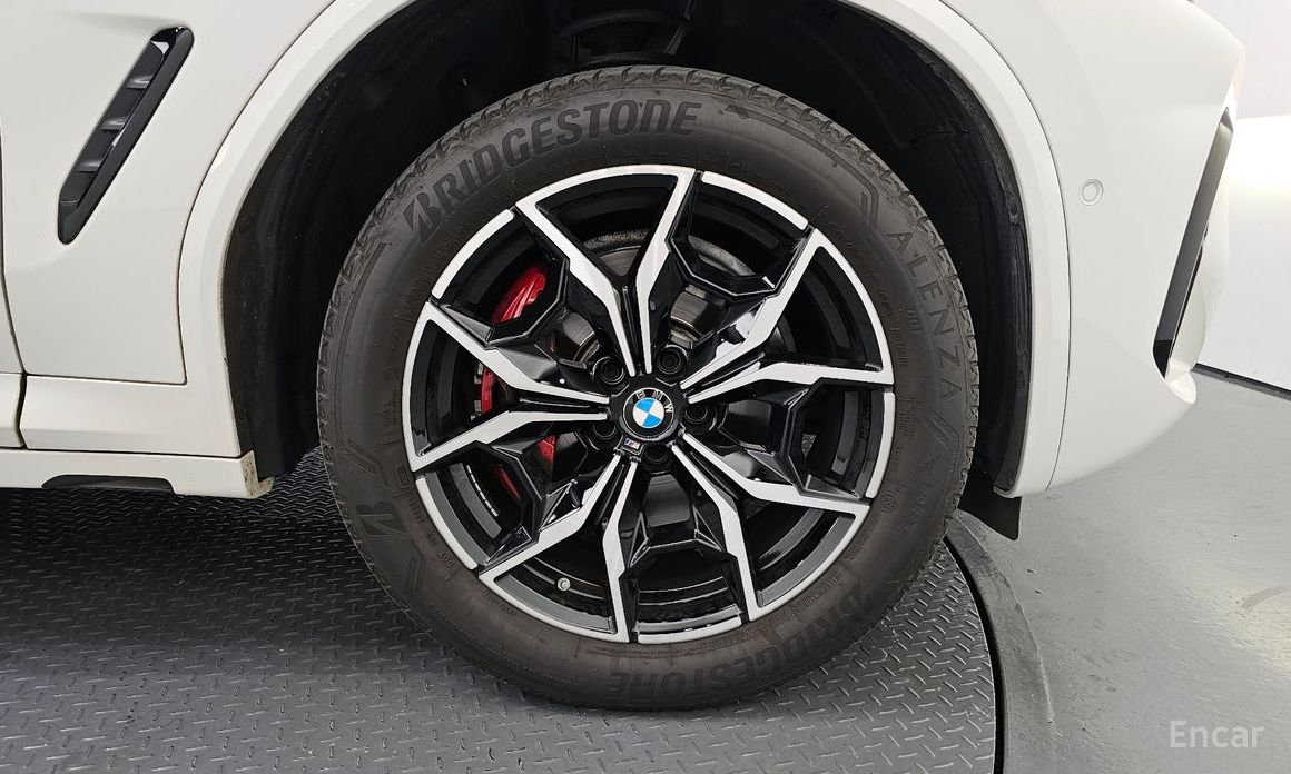 2023 BMW X4 II (G02) Рестайлинг xDrive20i M Sports Pro с пробегом 26 778 км