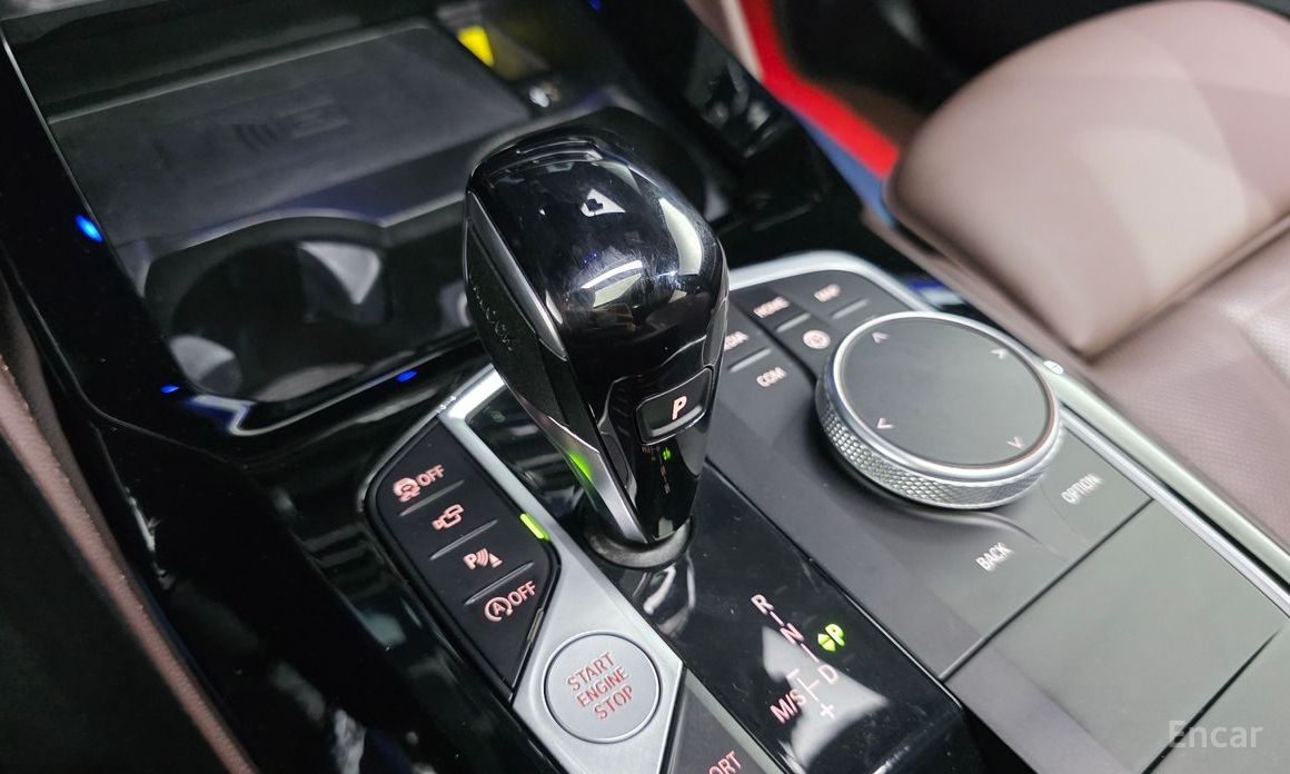 2023 BMW X4 II (G02) Рестайлинг xDrive20i M Sports Pro с пробегом 40 024 км