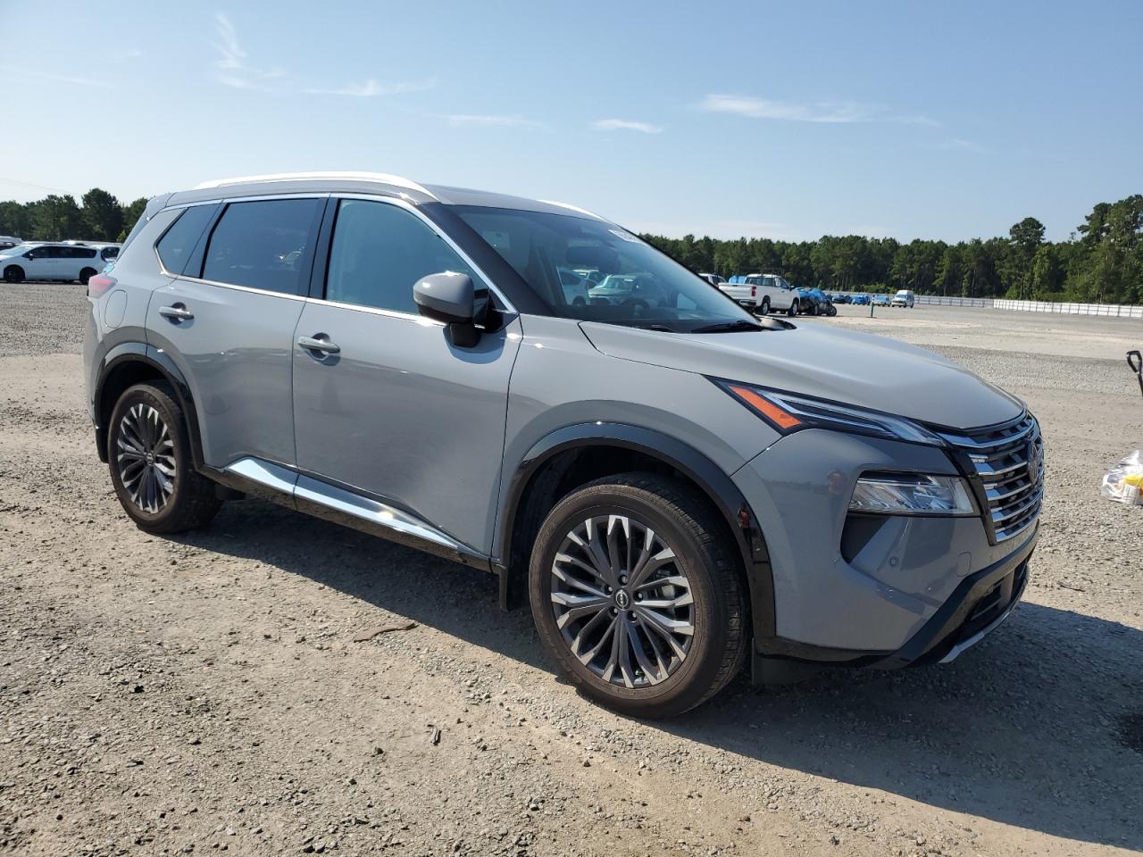 NISSAN ROGUE PLATINUM 2024
