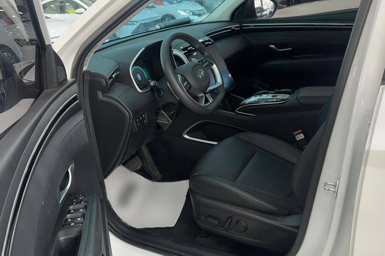 HYUNDAI TUCSON L 2021