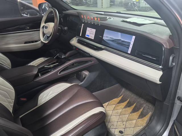 Geely Xingyue L 2021