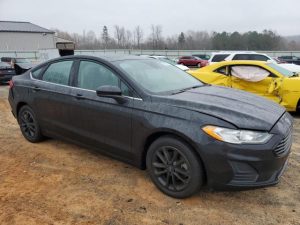 FORD FUSION SE 2020