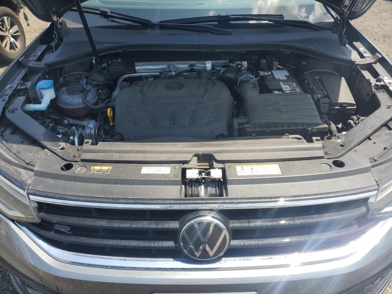 VOLKSWAGEN TIGUAN SE R-LINE BLACK 2024