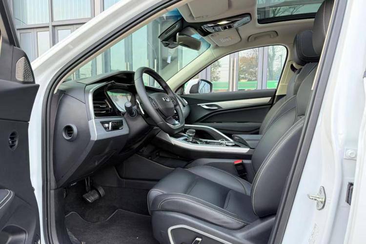 Geely Tugella 2019
