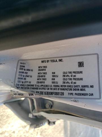 TESLA MODEL 3 2021