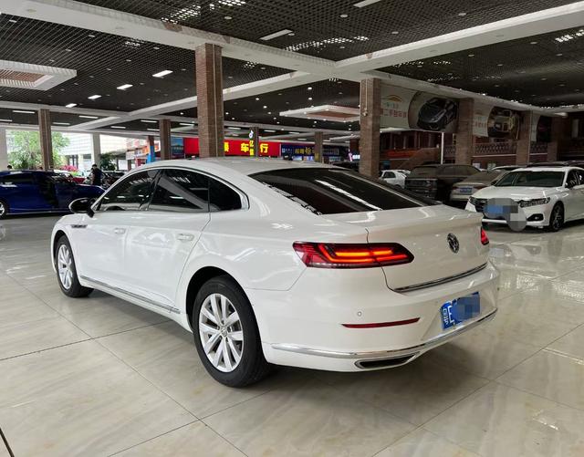 VOLKSWAGEN CC 2020