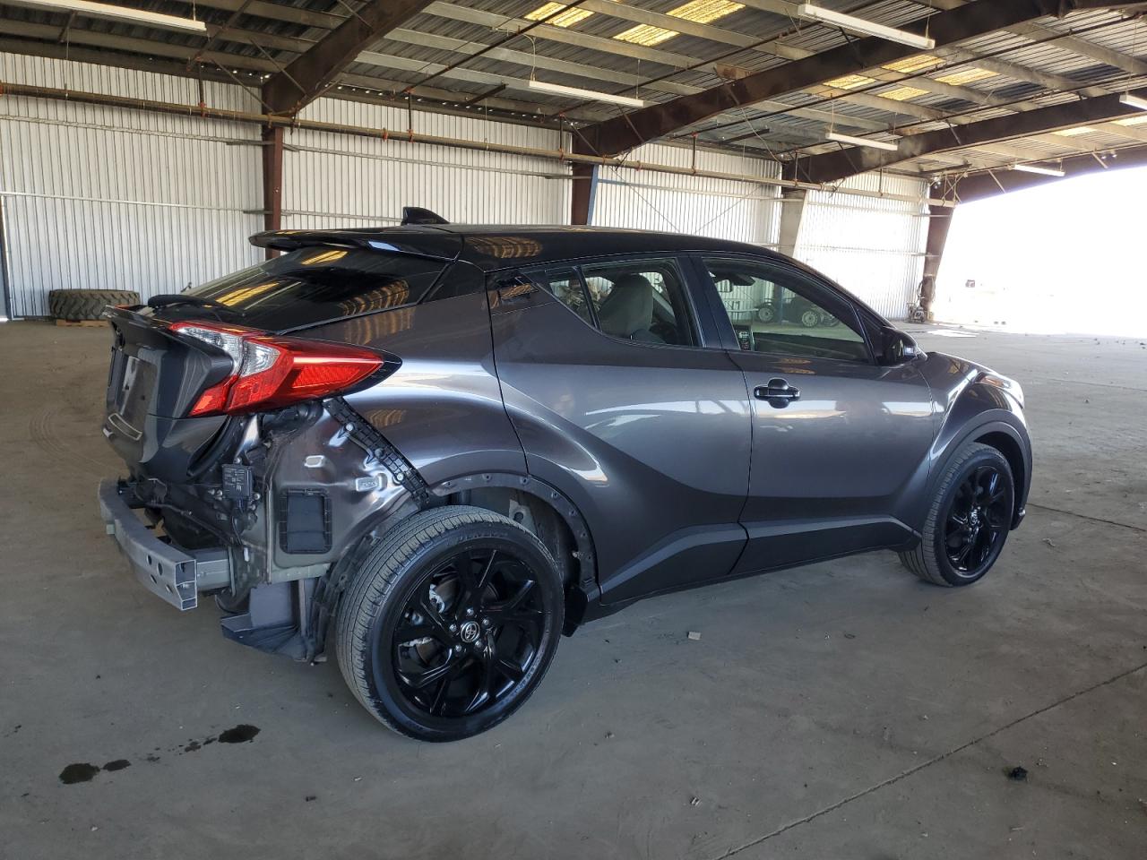 TOYOTA C-HR XLE 2021