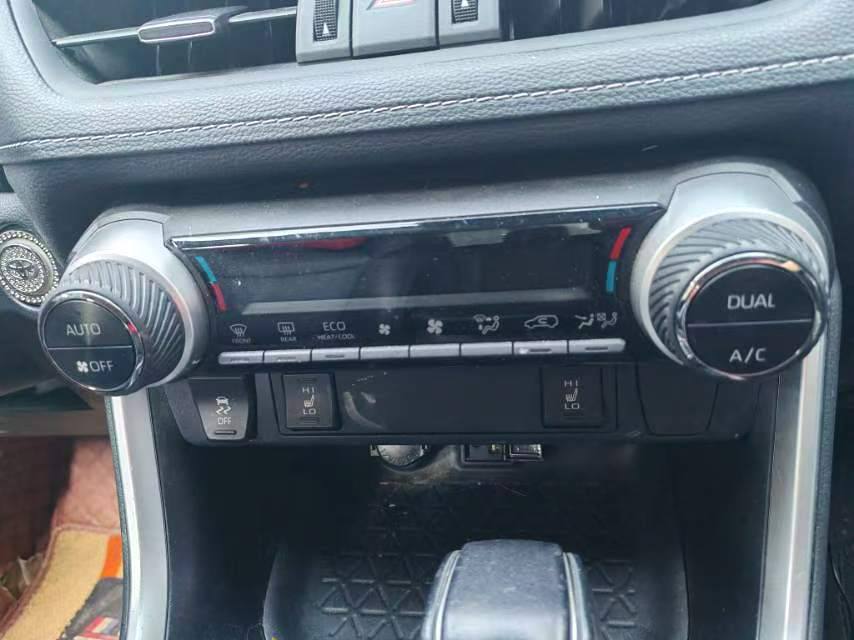 TOYOTA RAV4 HYBRID 2021