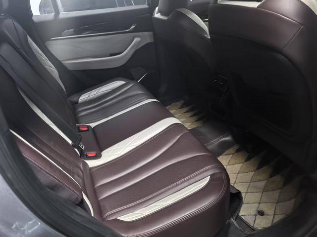 Geely Xingyue L 2021