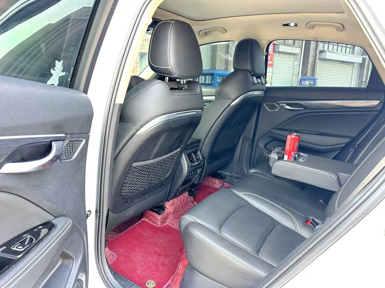 Geely Tugella 2021