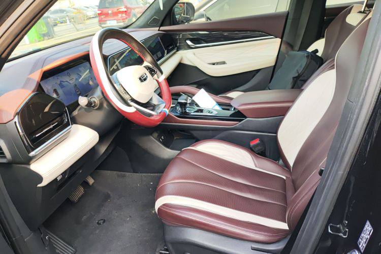 Geely Monjaro EVO 2021