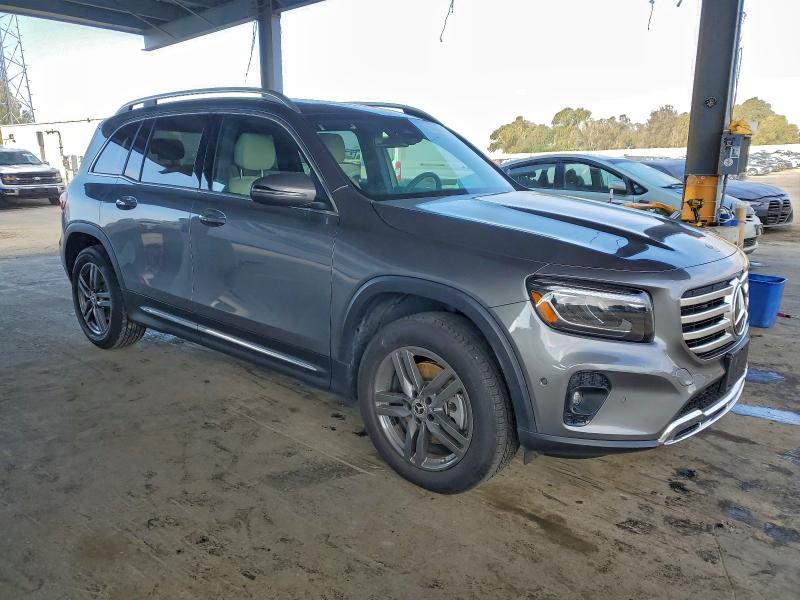 MERCEDES-BENZ GLB 250 2024