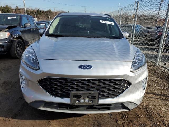 FORD ESCAPE TITANIUM 2020