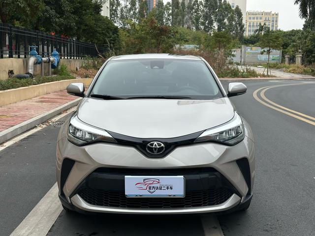TOYOTA C-HR 2021