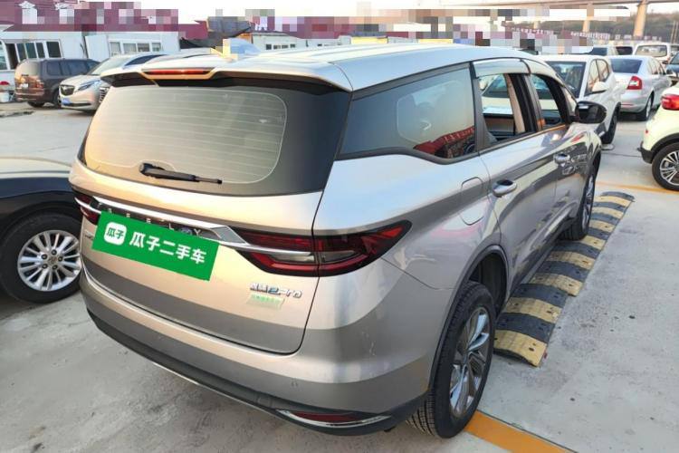 Geely Jiaji 2021