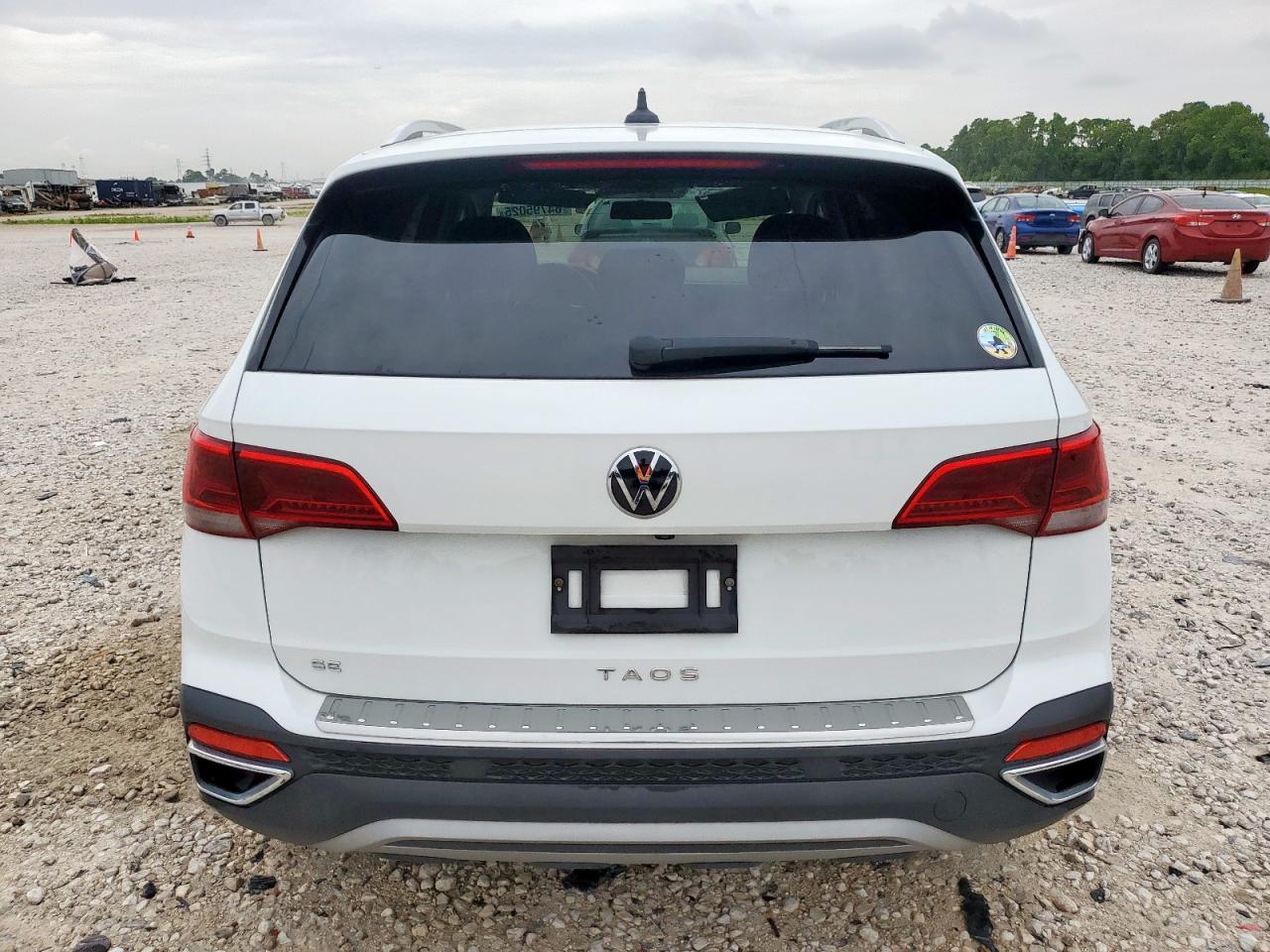 VOLKSWAGEN TAOS SE 2022