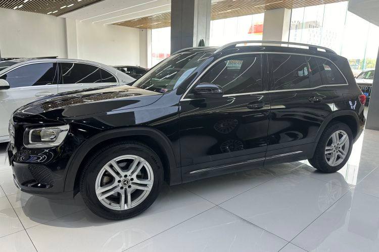 MERCEDES-BENZ GLB 180 2020