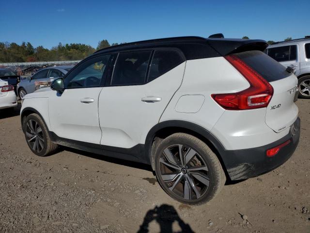 VOLVO XC40 P8 RECHARGE PLUS 2022