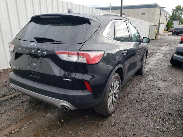 FORD ESCAPE TITANIUM 2021