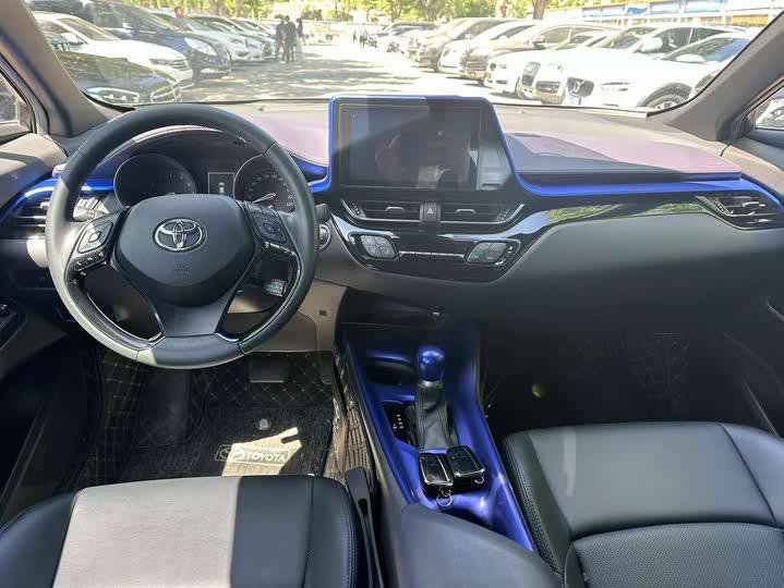 TOYOTA C-HR 2020
