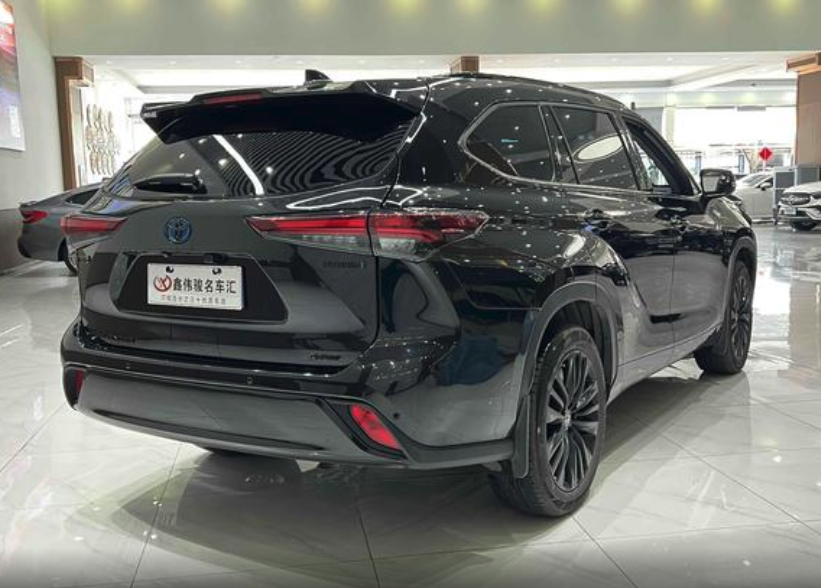 TOYOTA HIGHLANDER HYBRID Knight Edition 2022