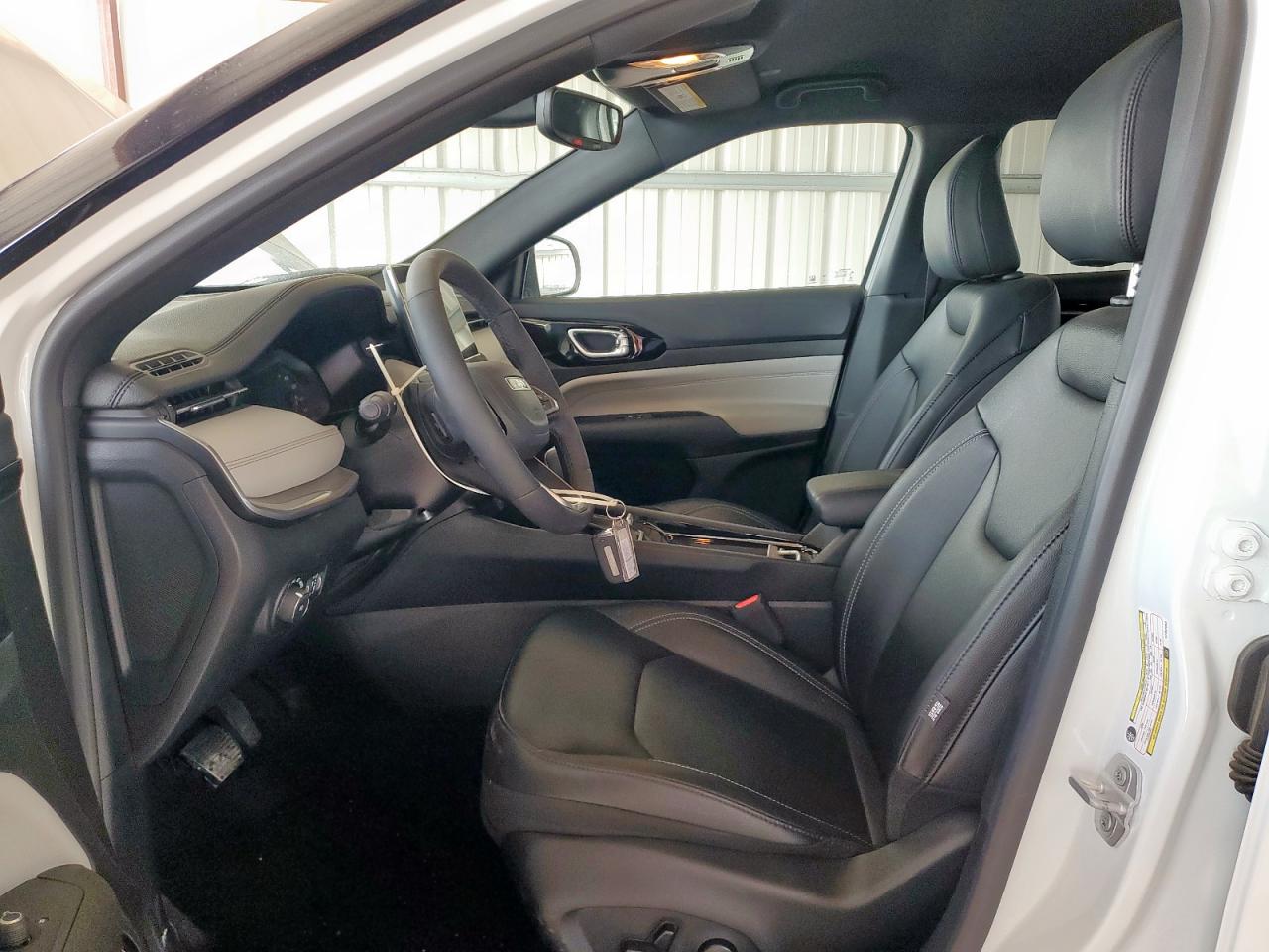 JEEP COMPASS LIMITED 2025