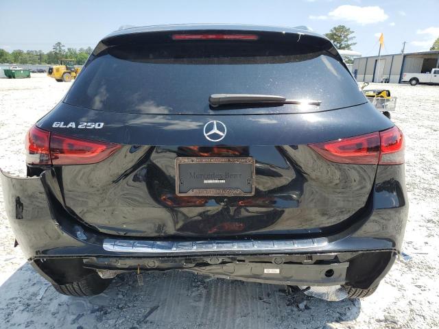 MERCEDES-BENZ GLA 250 2021