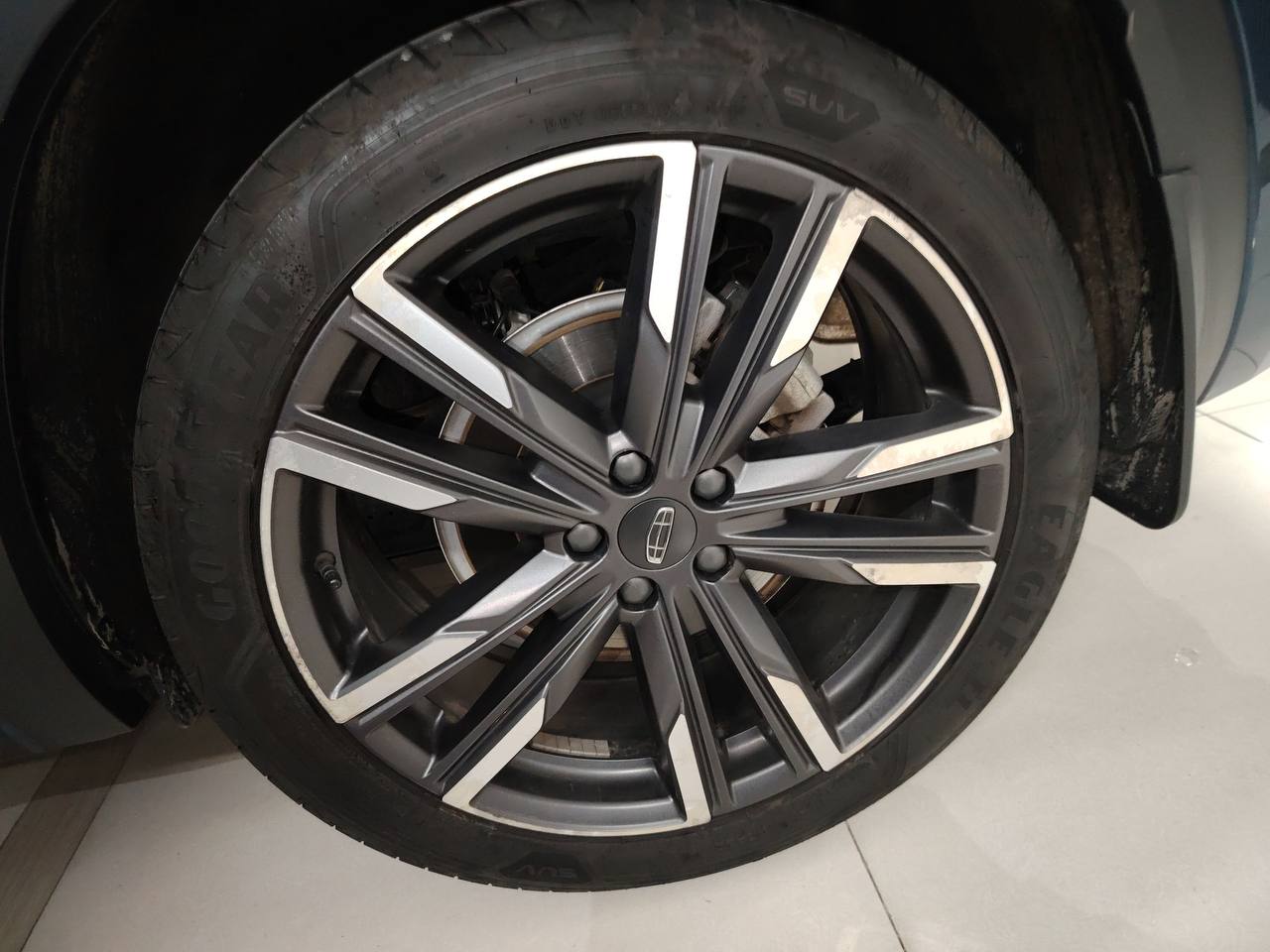 Geely Monjaro 2021
