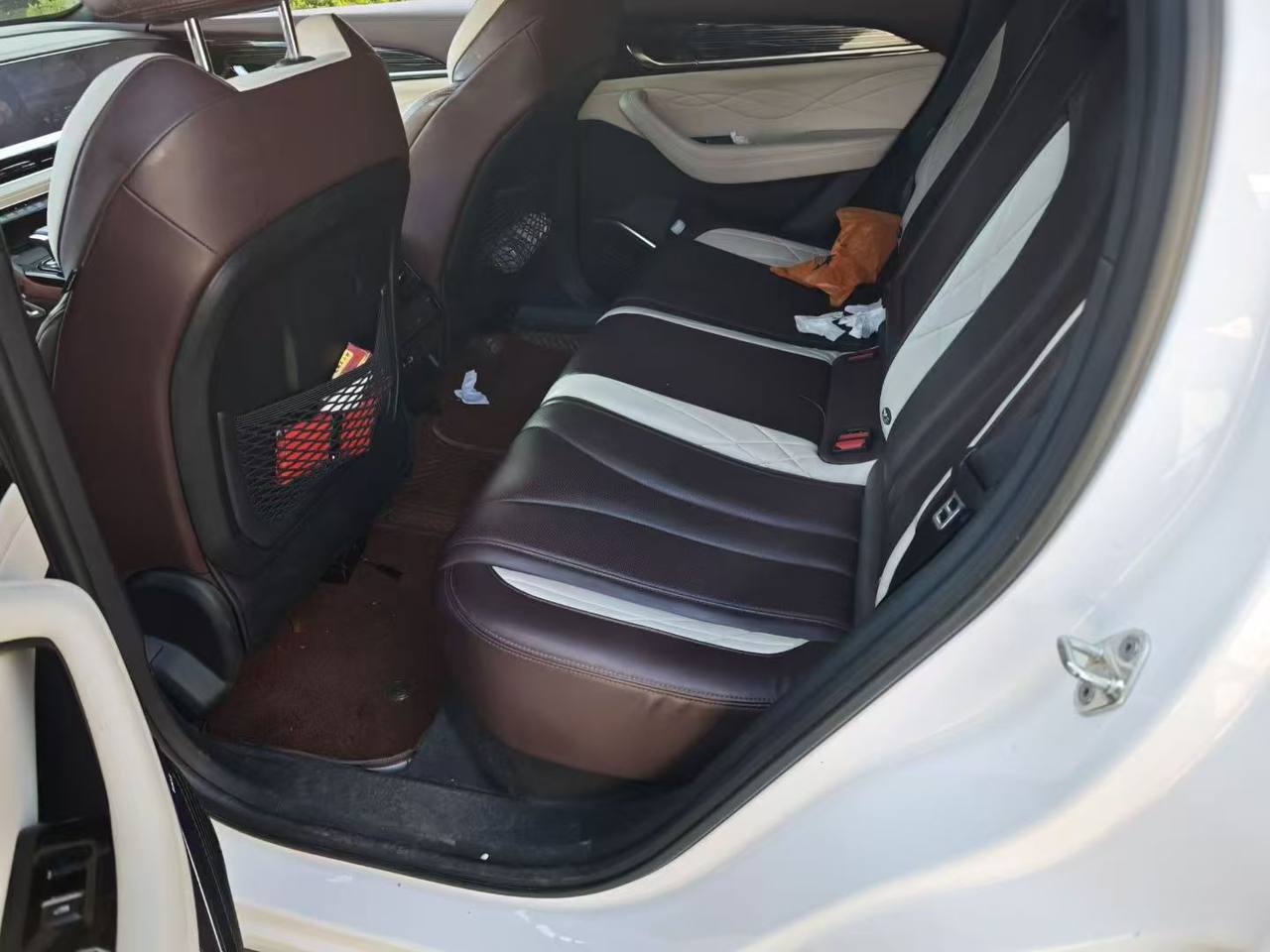 Geely Monjaro 2021