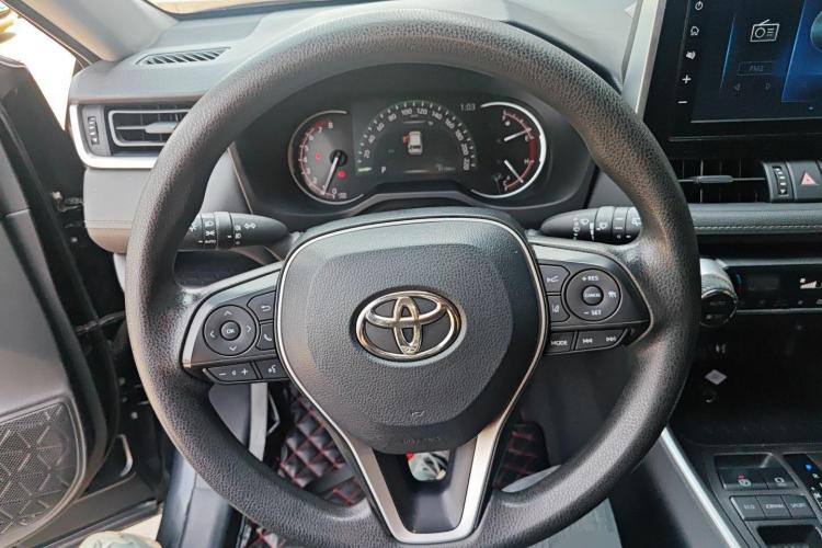 TOYOTA RAV4 2020