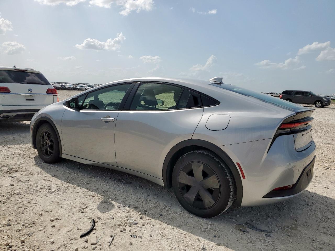 TOYOTA PRIUS LE 2024