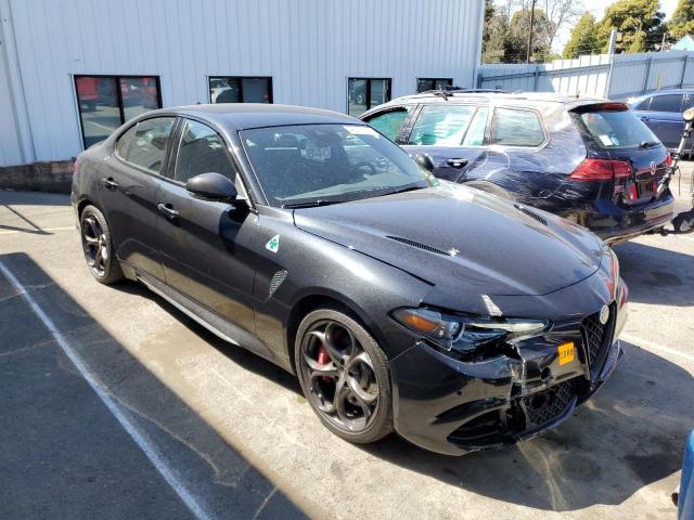 ALFA ROMEO GIULIA QUADRIFOGLIO 2021